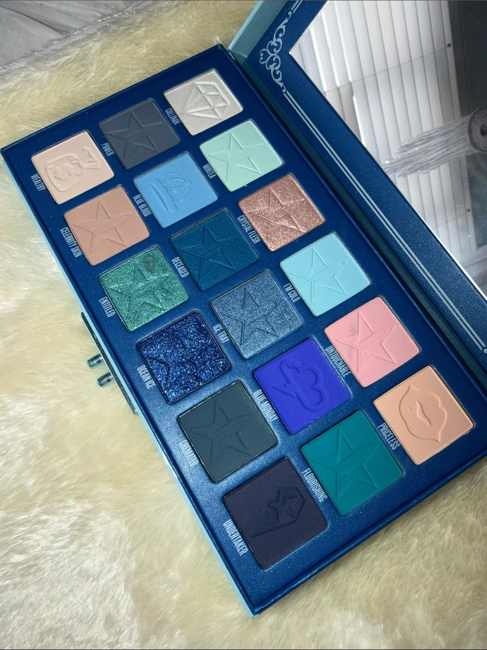Jeffree Star Blue & Teal Eyeshadow Palette